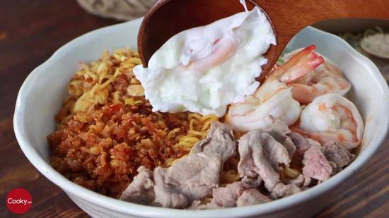 Đã tìm ra công thức làm món mì trộn cực ngon 