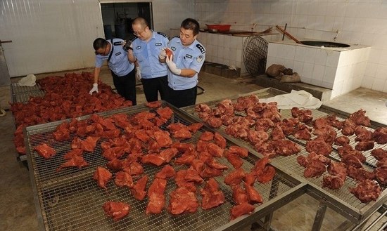 Cảnh báo: Thịt bò khô làm từ phổi lợn thối rửa