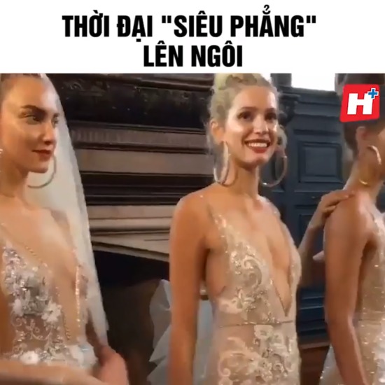 Thời đại Siêu Phẳng lên ngôn rồi 